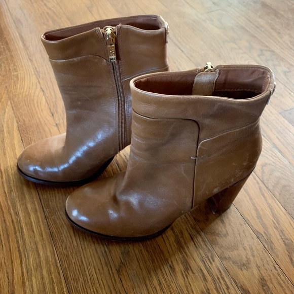 Women’s Leather Ivanka Trump Heeled Booties - Picture 2 of 7